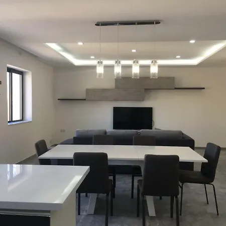 Merin Court Flat 4 Qala