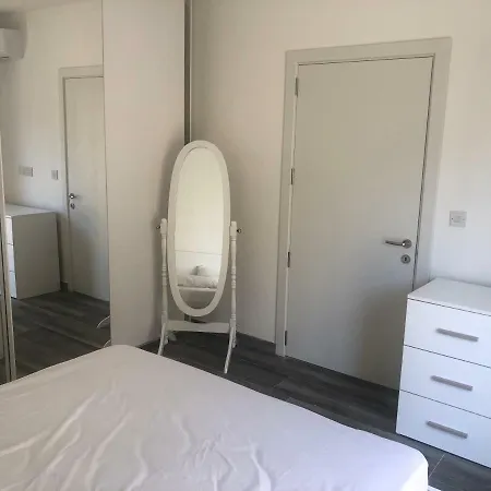 Merin Court Flat 4 Qala
